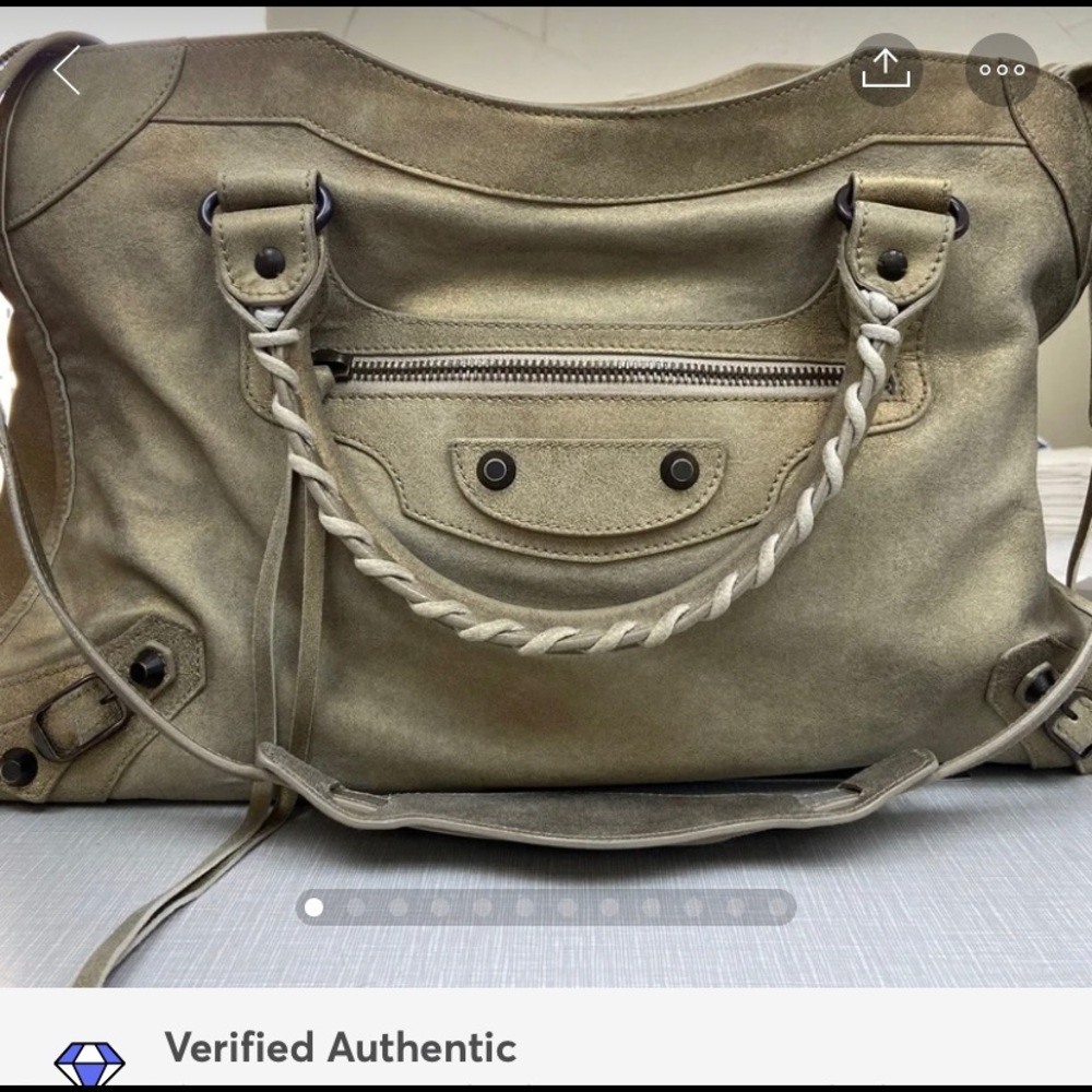 SOLD!!! Balenciaga Classic Metallic Gold City - Picture 10 of 16